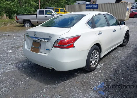 2014 Nissan Altima 2.5/2.5 S/2.5 Sl/2.5 Sv z USA, uszkodzony, nr VIN 1N4AL3AP5EC403721